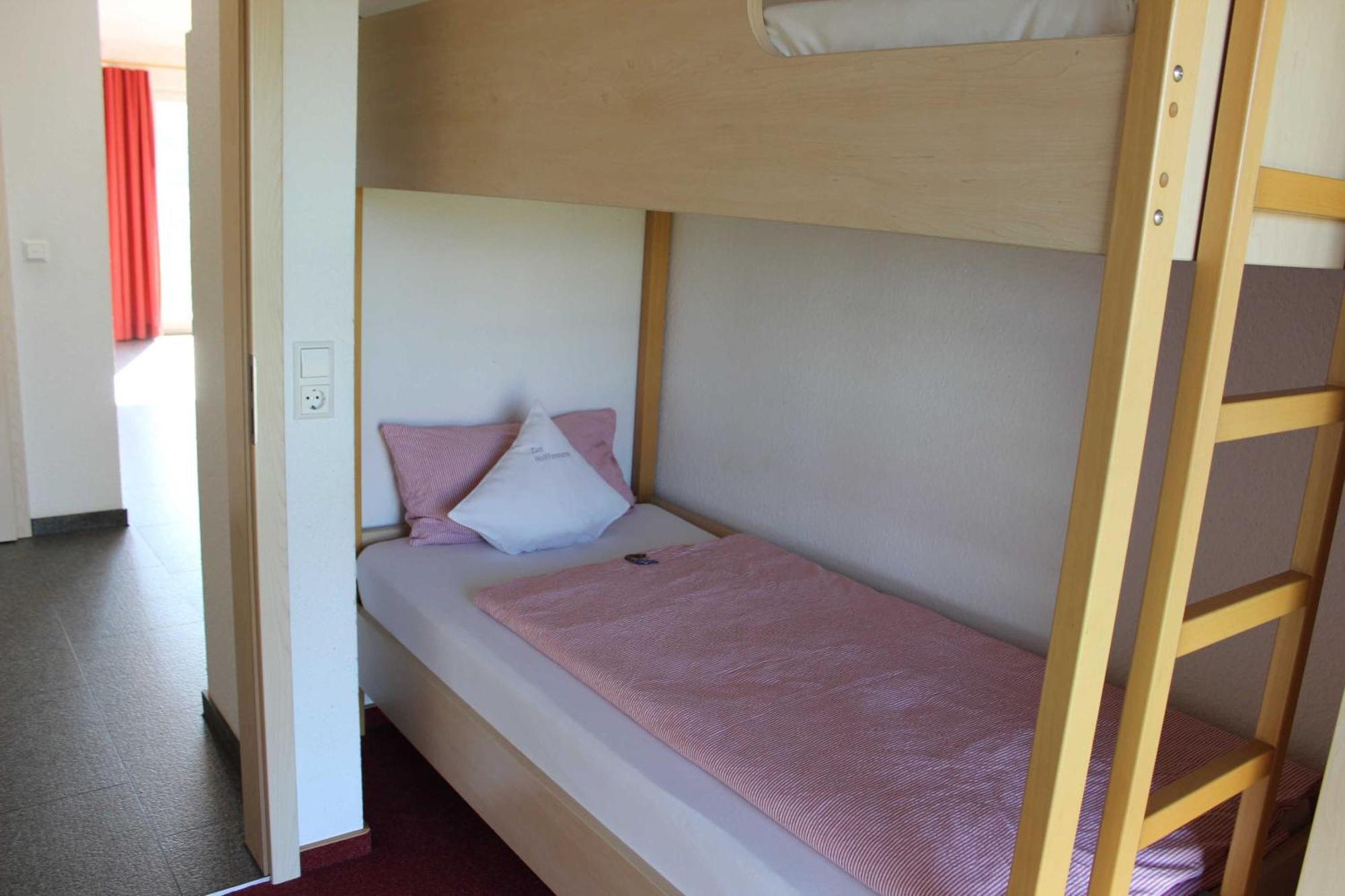 Gaestehaus Zum Wolffenturm Lehrensteinsfeld Zimmer foto