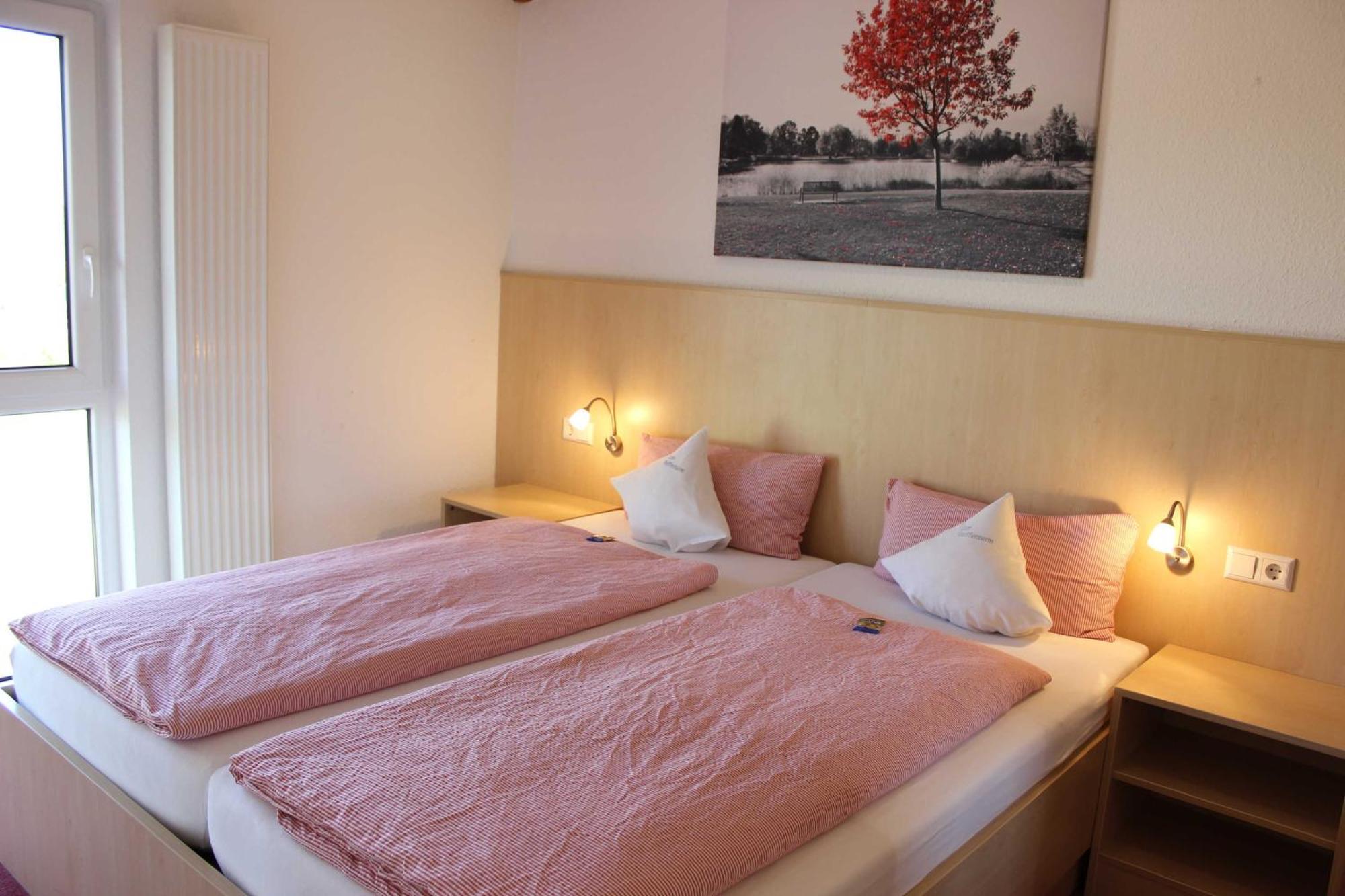 Gaestehaus Zum Wolffenturm Lehrensteinsfeld Zimmer foto