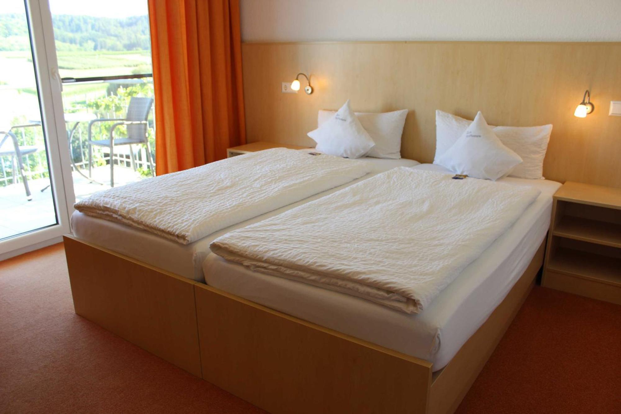 Gaestehaus Zum Wolffenturm Lehrensteinsfeld Zimmer foto