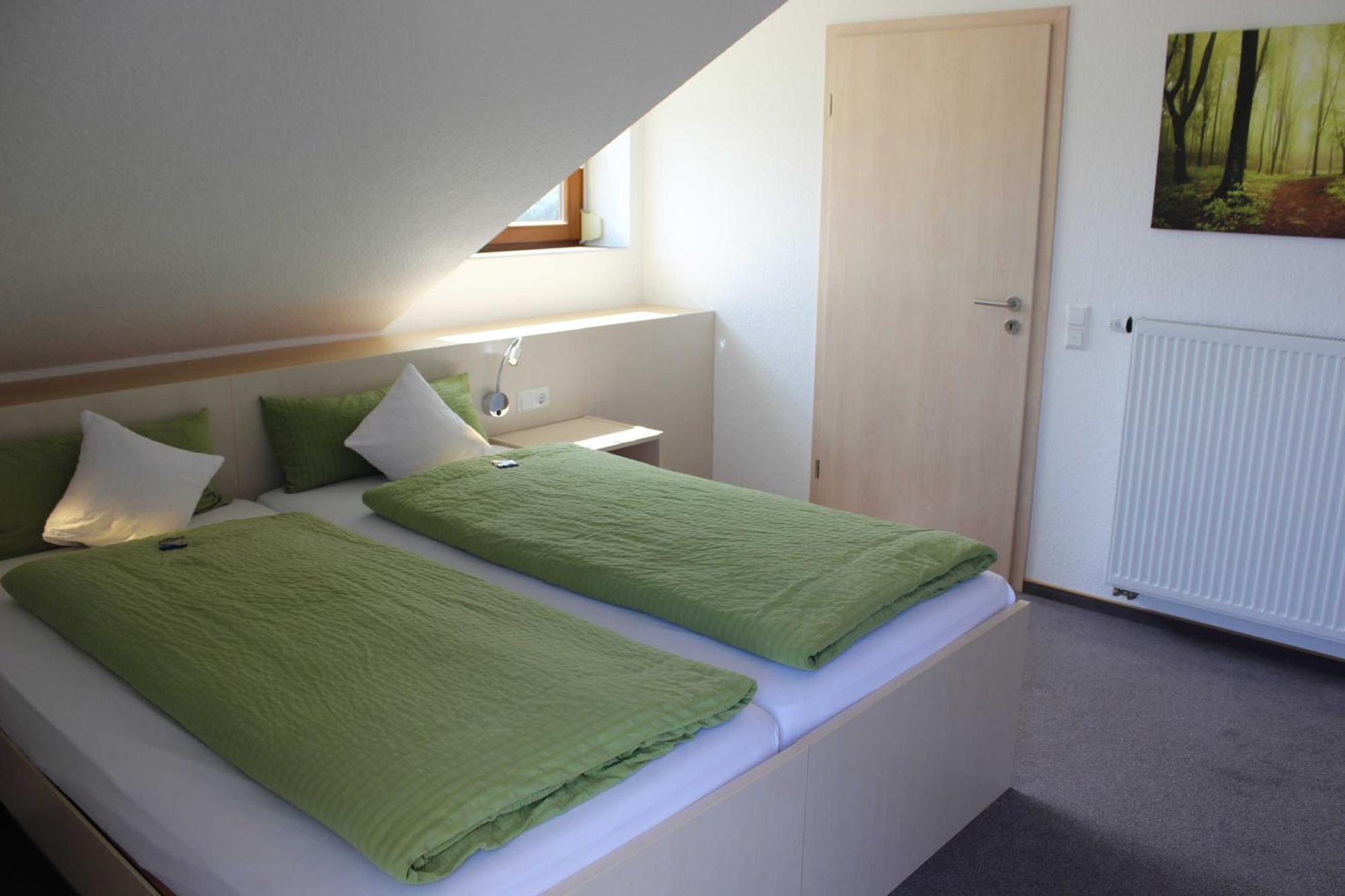 Gaestehaus Zum Wolffenturm Lehrensteinsfeld Zimmer foto