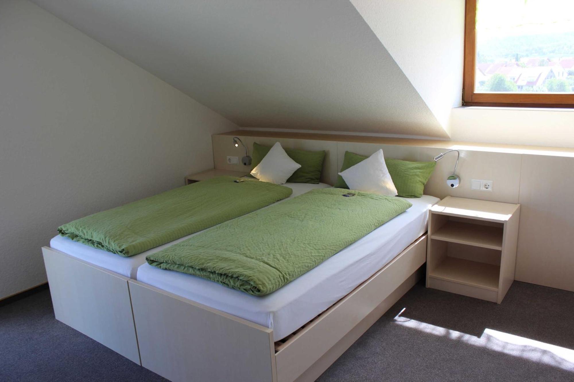 Gaestehaus Zum Wolffenturm Lehrensteinsfeld Zimmer foto