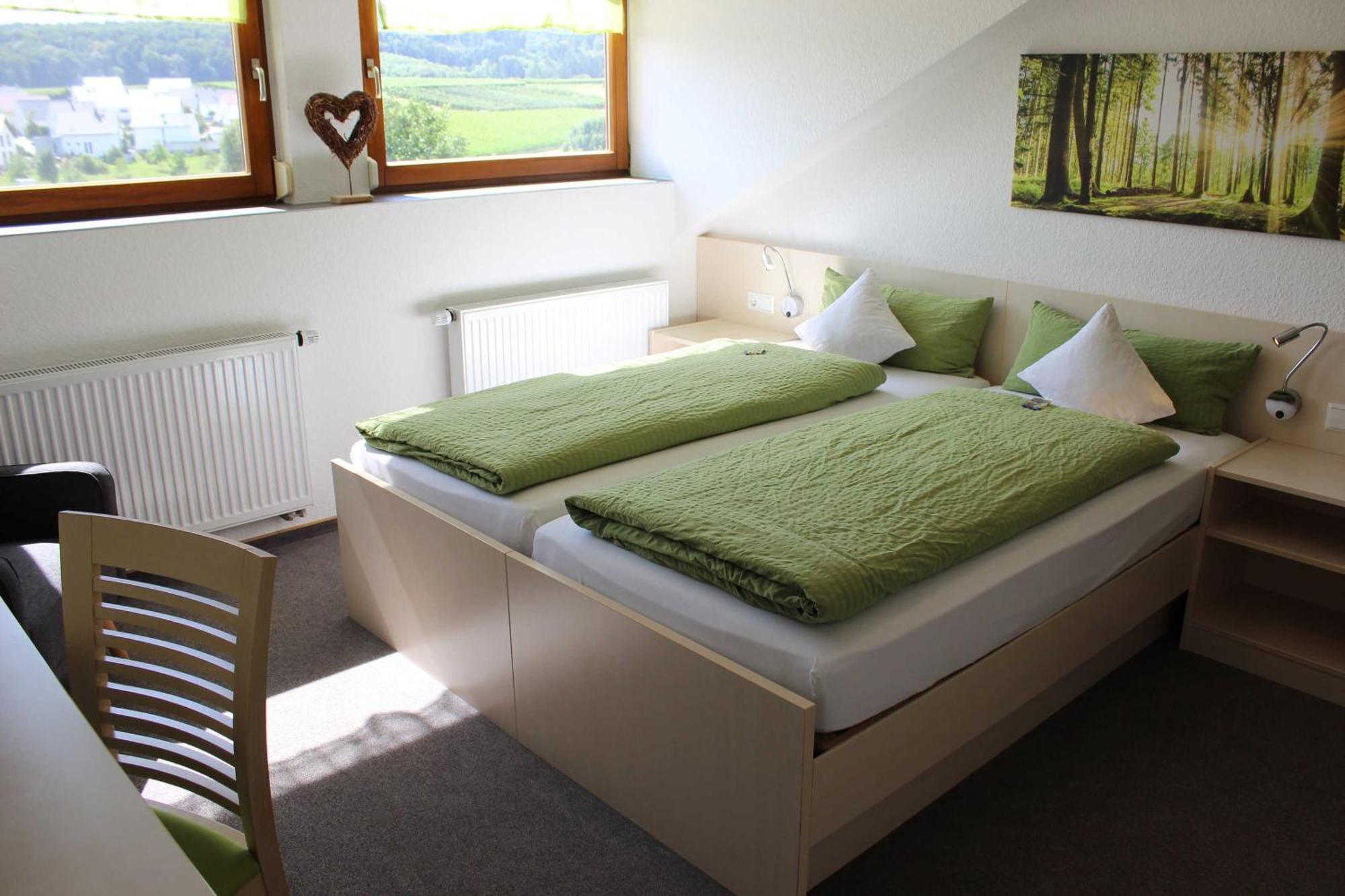 Gaestehaus Zum Wolffenturm Lehrensteinsfeld Zimmer foto